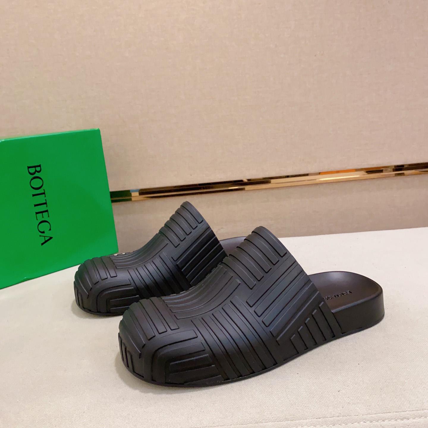 Bottega Veneta Rubber Clogs - DesignerGu