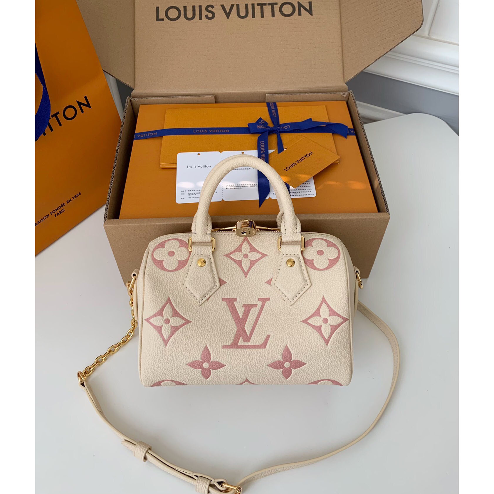 Louis Vuitton Speedy Bandouliere 20    M46397 - DesignerGu