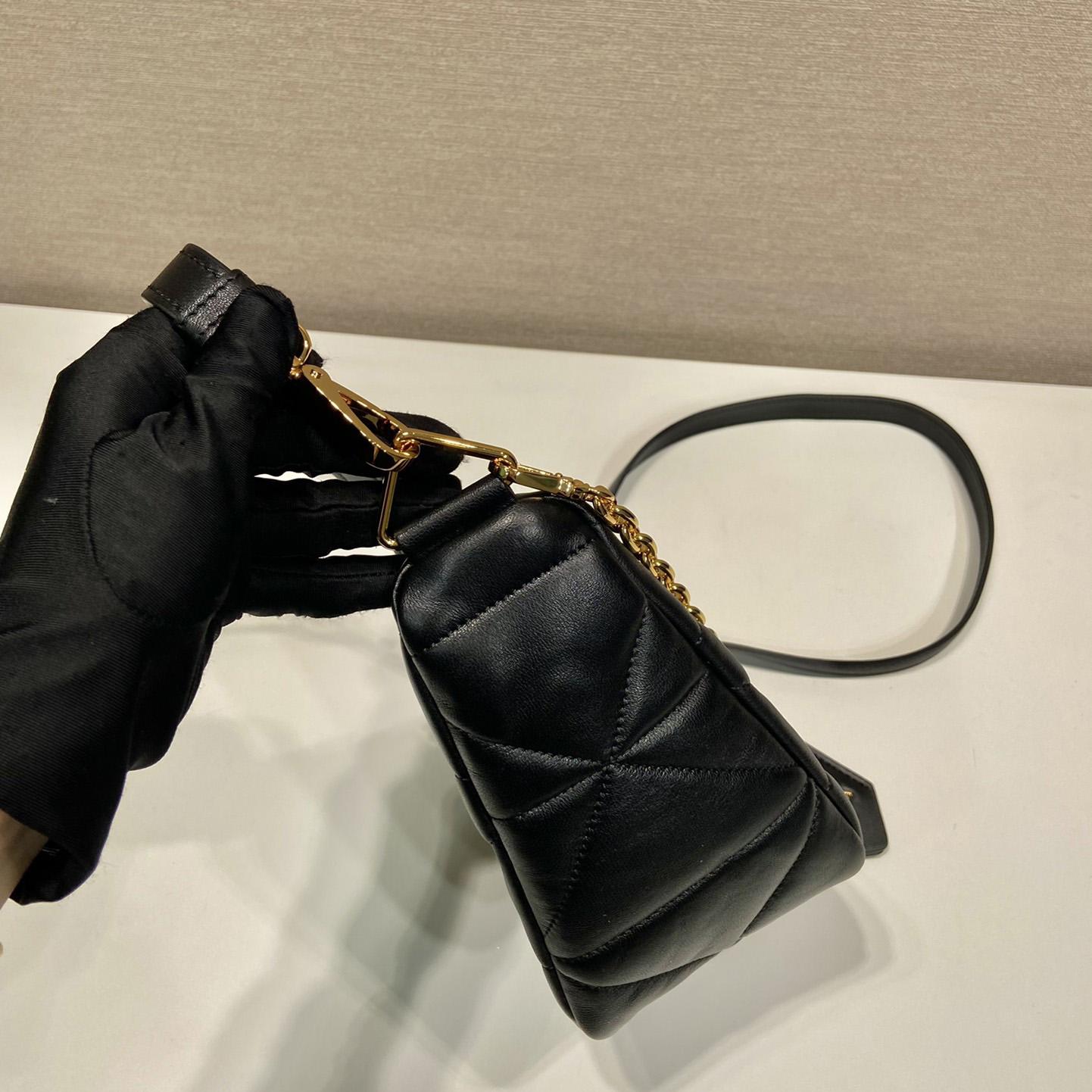 Prada Triangle Leather Bag(26-15-11cm) - DesignerGu