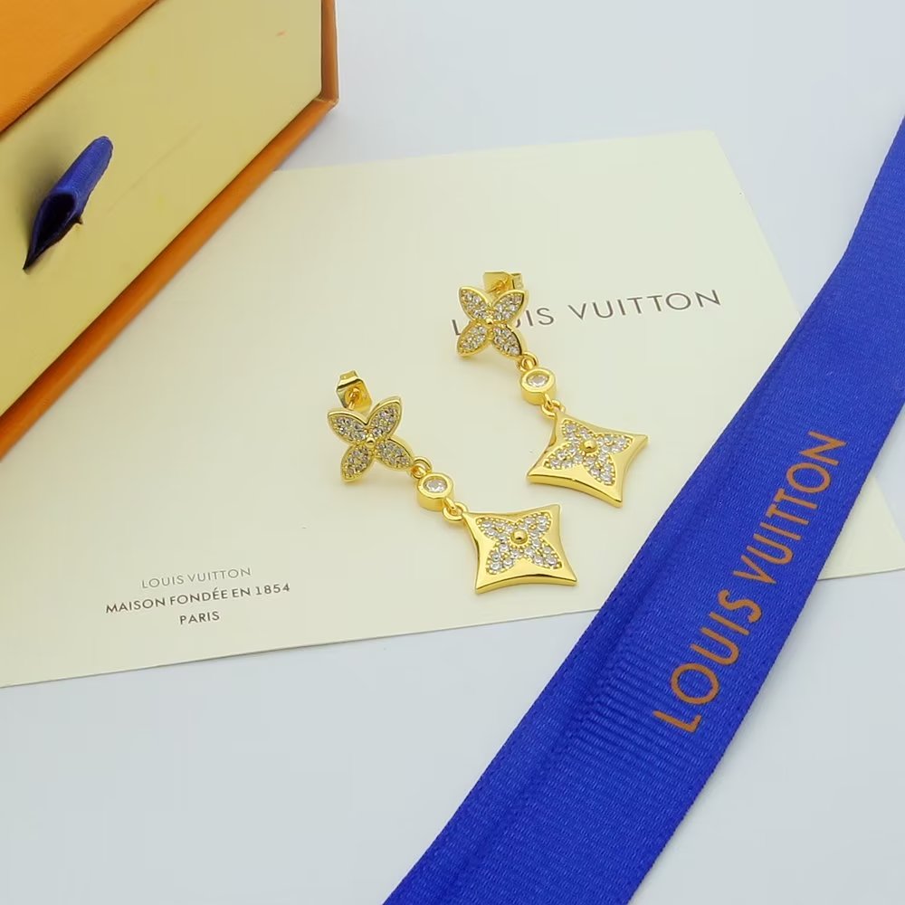 Louis Vuitton Color Blossom Long Earrings, White Gold And Diamonds   Q96501 - DesignerGu