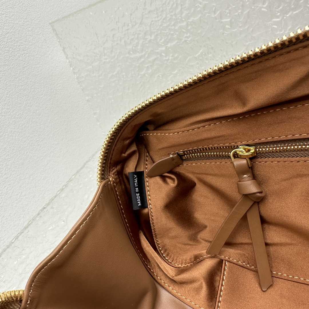 Miu Miu Arcadie leather bag - DesignerGu