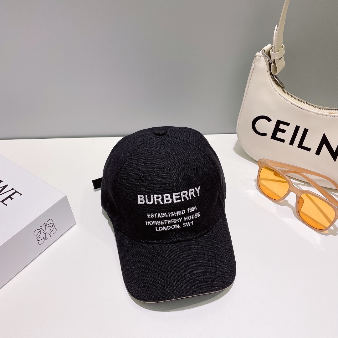 Burberry Baseball Cap - DesignerGu