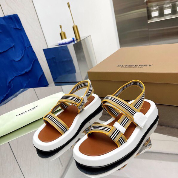 Burberry Icon Stripe Flat Sandals - DesignerGu