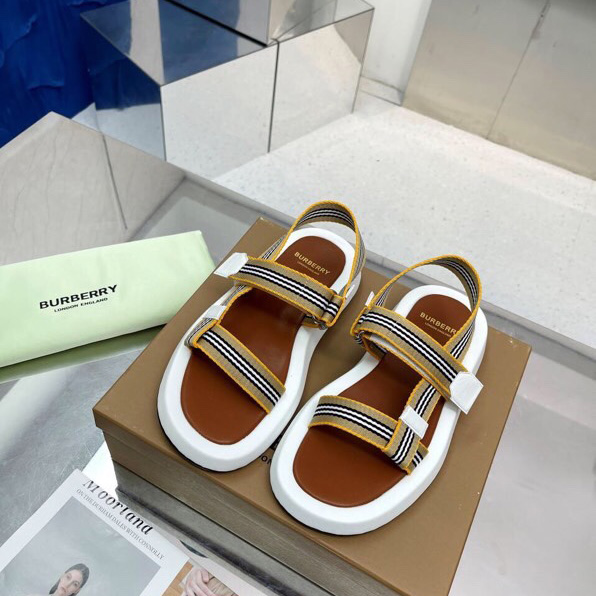 Burberry Icon Stripe Flat Sandals - DesignerGu