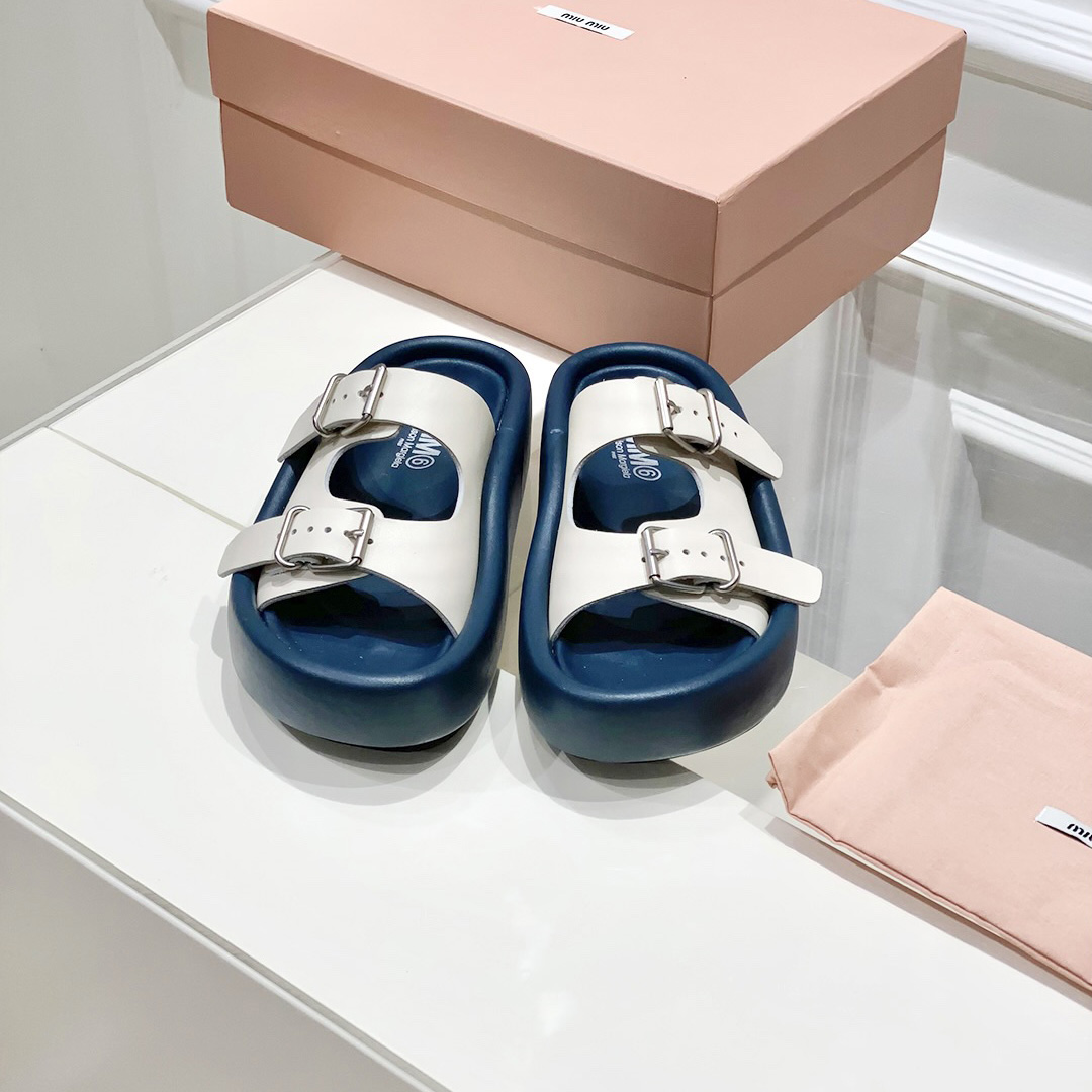 Maison Margiela MM6 Buckle-strap Leather Sandals - DesignerGu