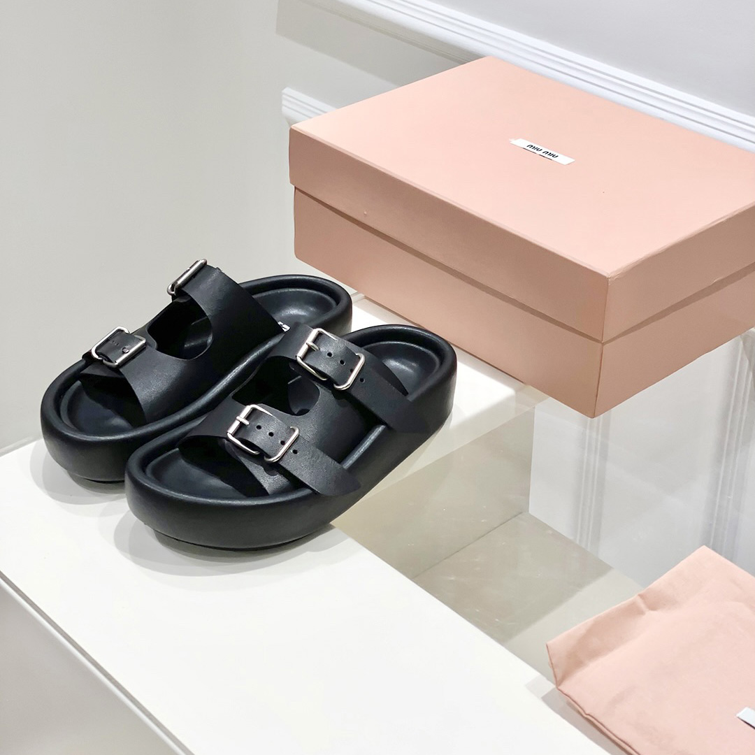 Maison Margiela MM6 Buckle-strap Leather Sandals - DesignerGu