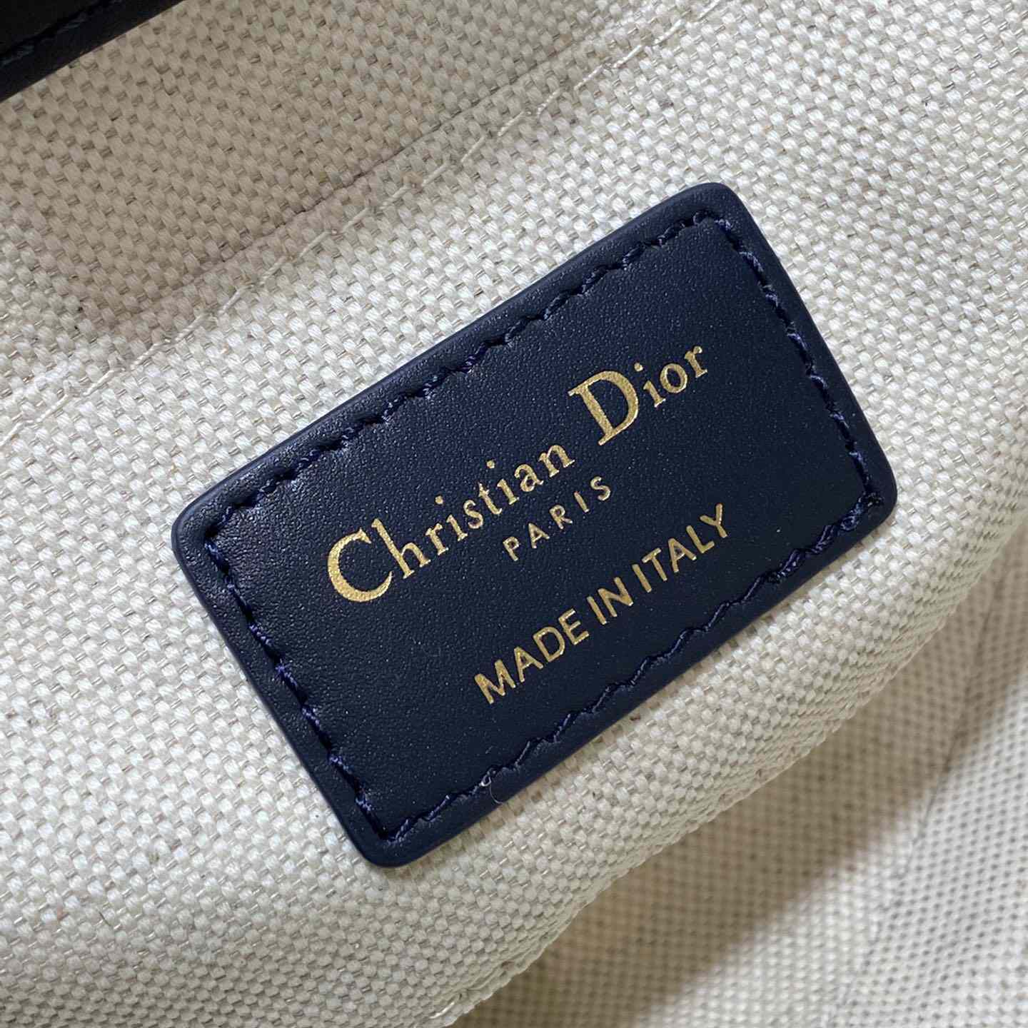 Dior Small Dior Key Bag - DesignerGu