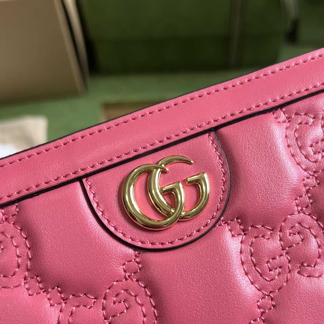 Gucci GG Matelasse Zip-around Wallet - DesignerGu