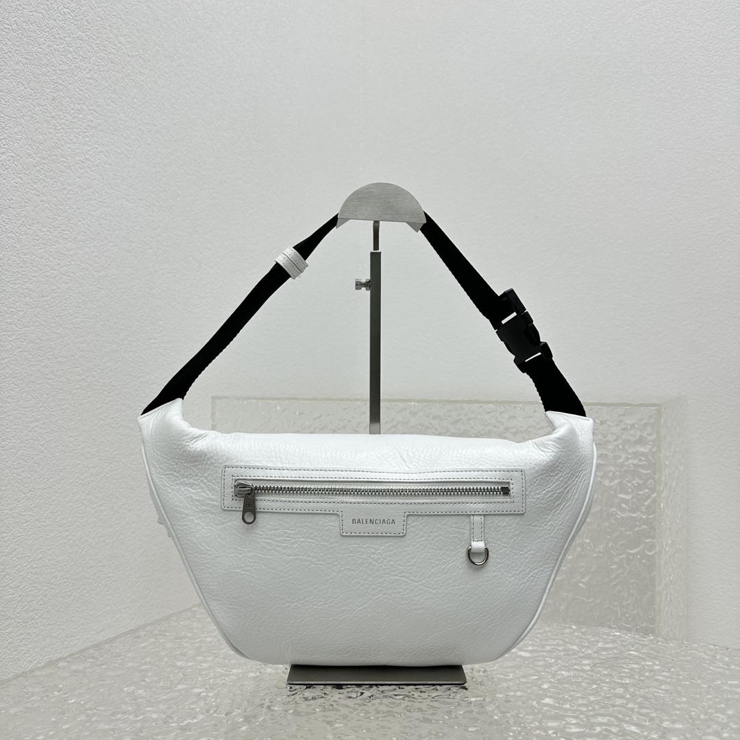 Balenciaga Superbusy Beltpack In White - DesignerGu