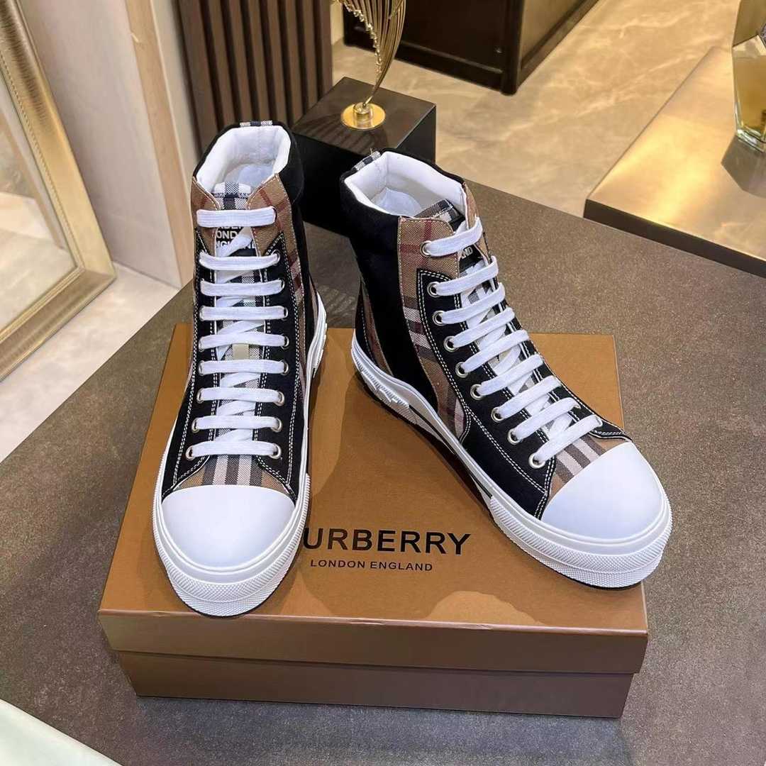 Burberry Vintage Check Lace-up Sneakers - DesignerGu