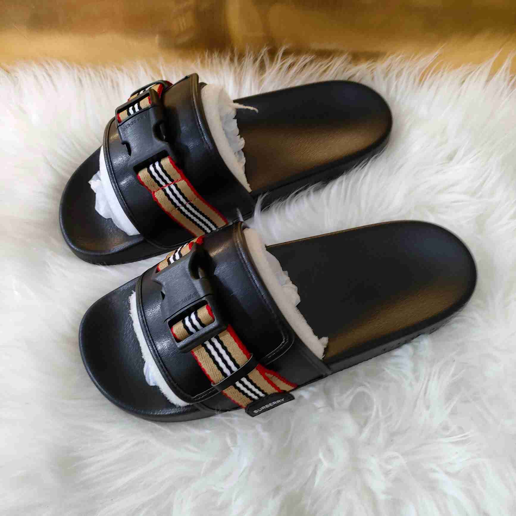 Burberry Icon Stripe Buckled Slides - DesignerGu