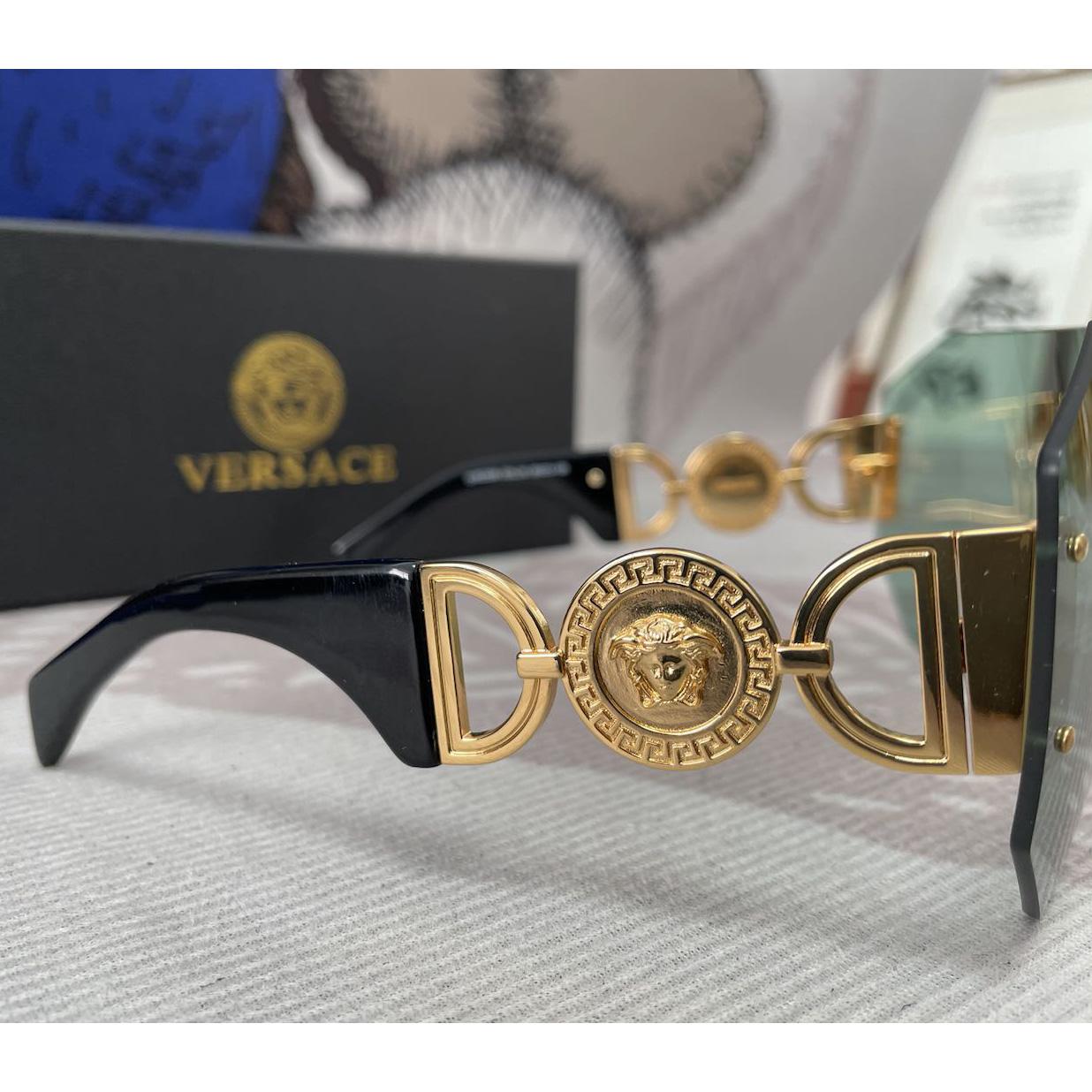 Versace Medusa Biggie Mask Sunglasses   VE2258 - DesignerGu