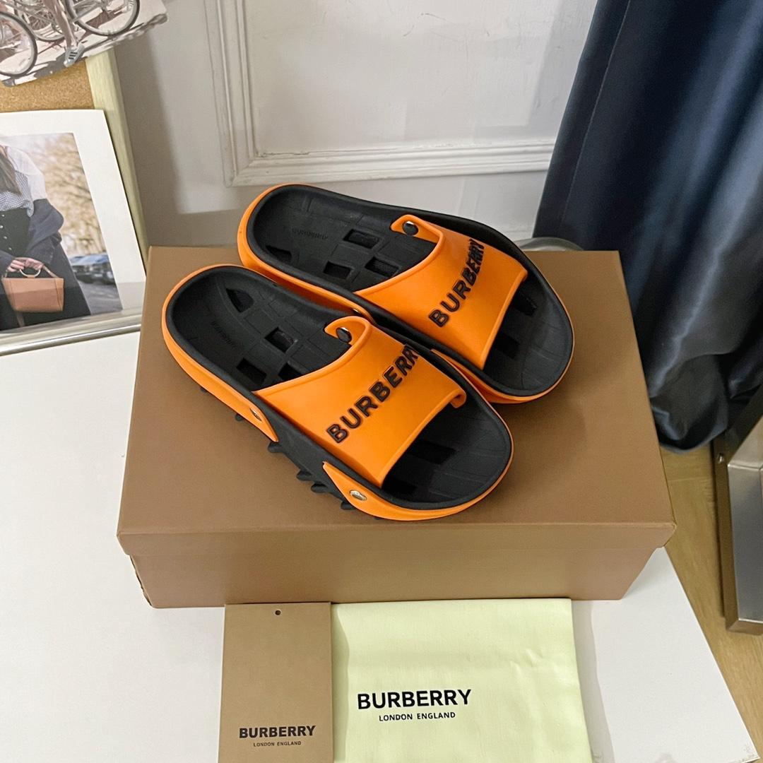 Burberry Bucklow Logo Slides - DesignerGu