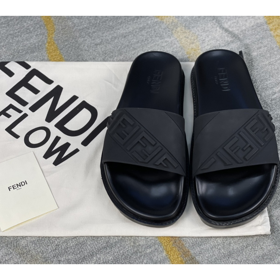 Fendi Black Rubber Footbed - DesignerGu