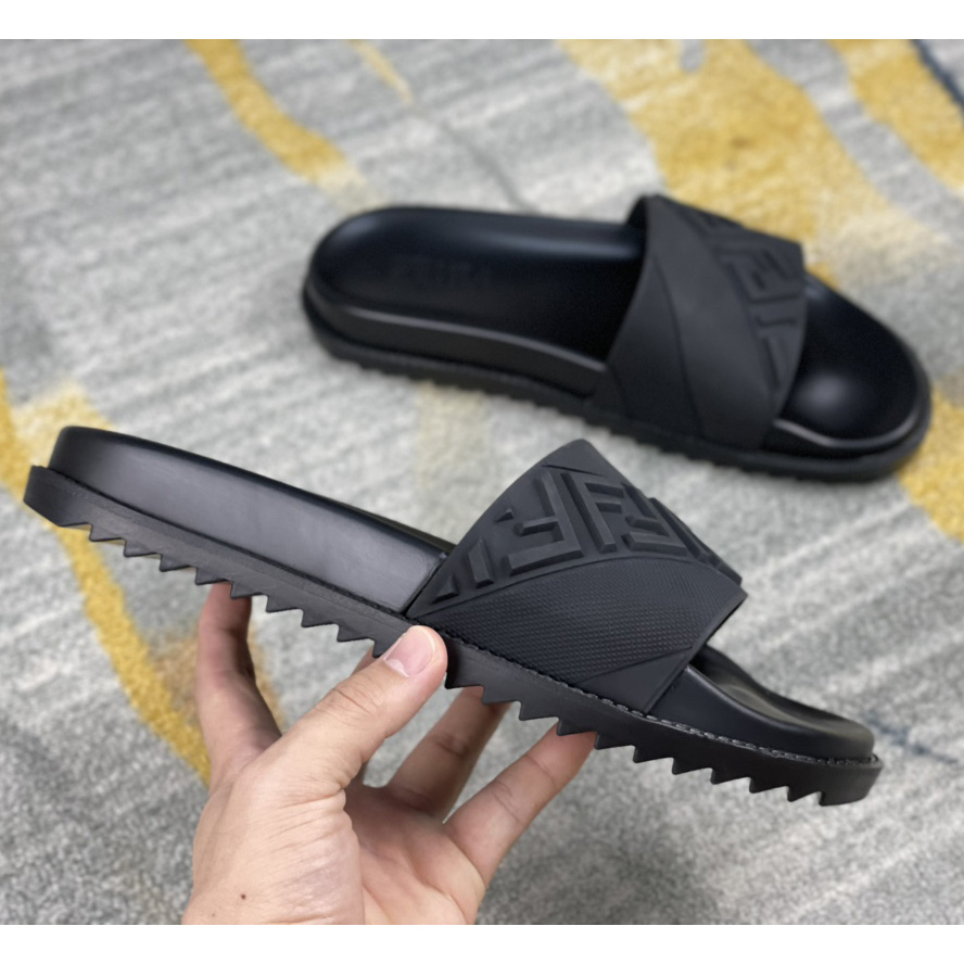 Fendi Black Rubber Footbed - DesignerGu