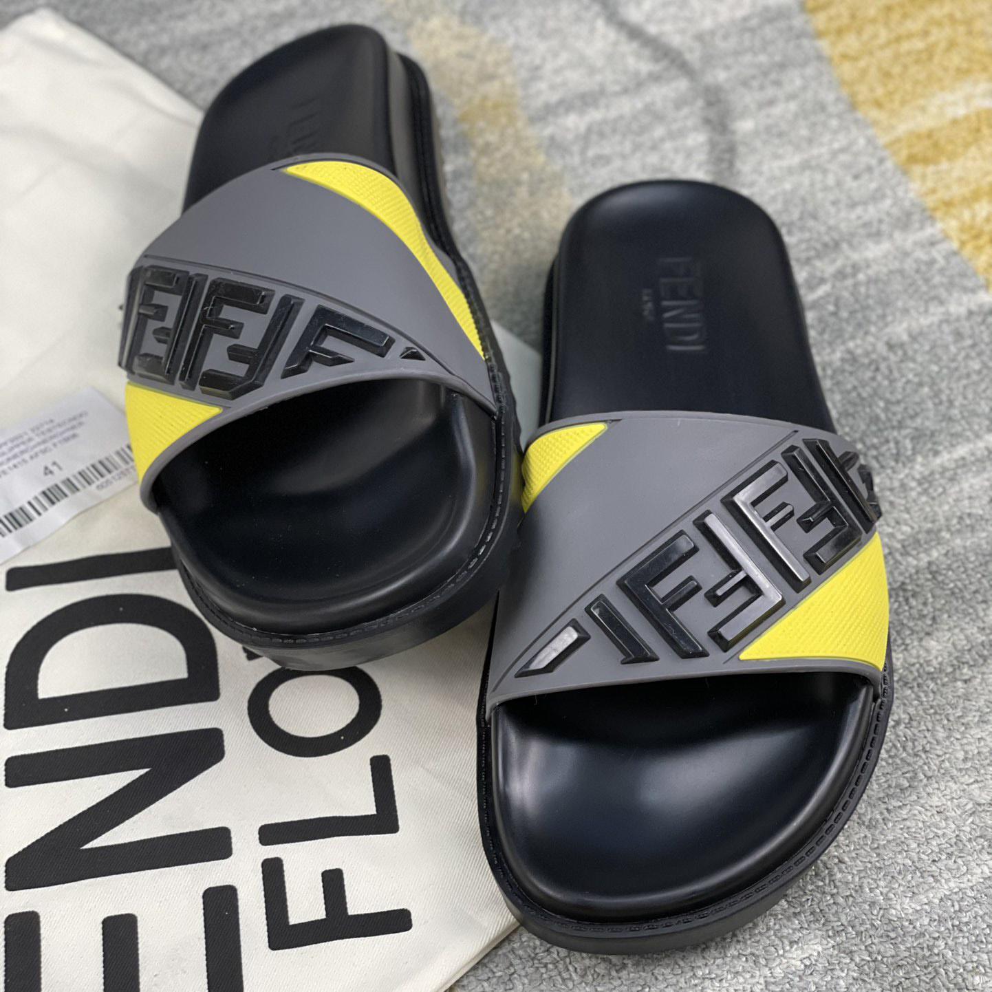 Fendi Multicolor Rubber Slides - DesignerGu