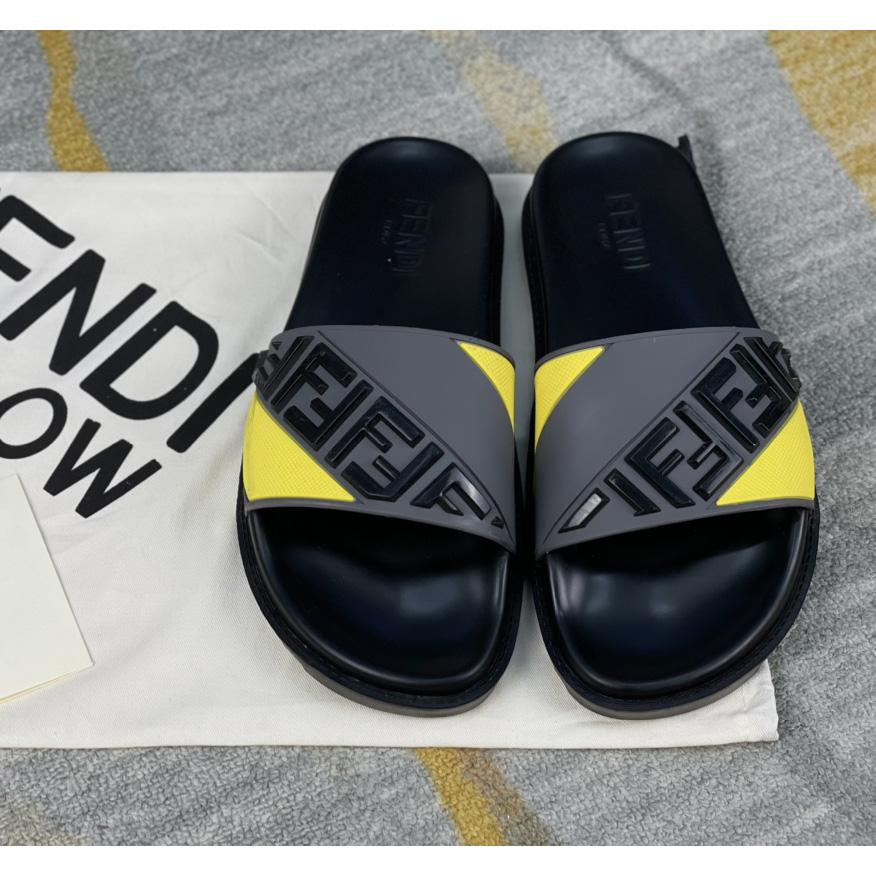 Fendi Multicolor Rubber Slides - DesignerGu