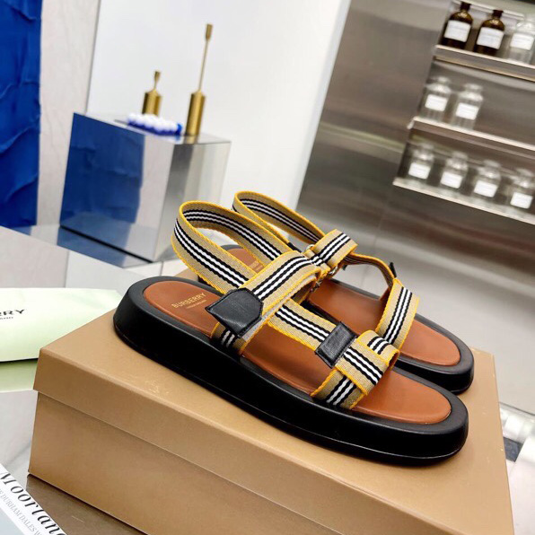 Burberry Icon Stripe Flat Sandals - DesignerGu