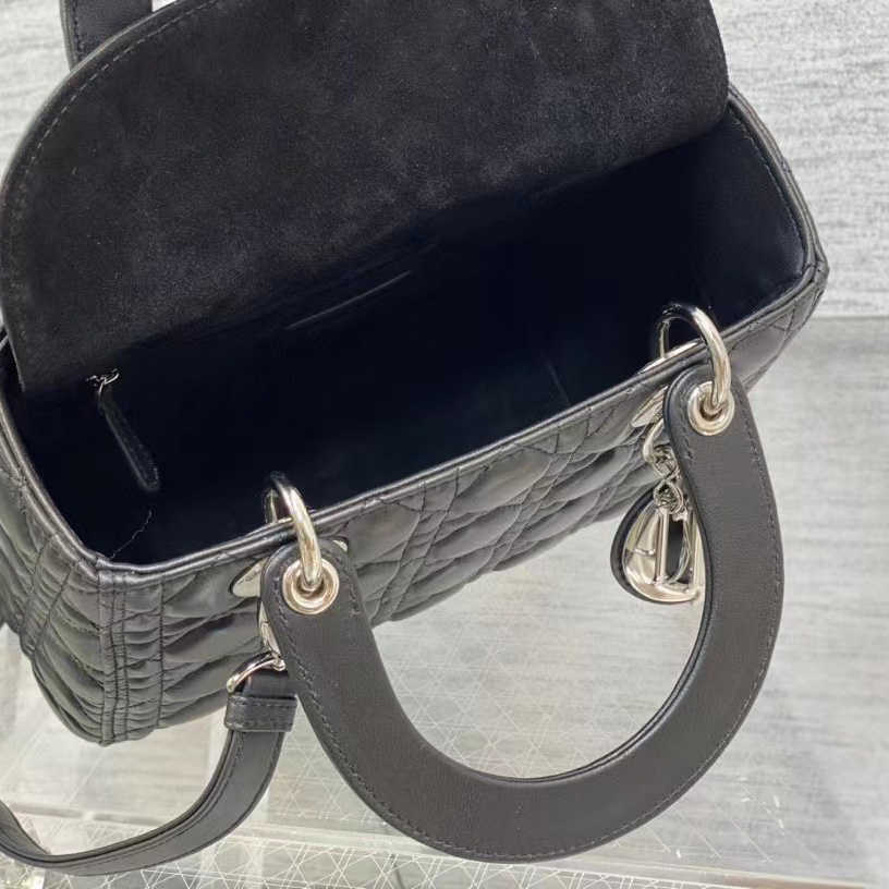 Dior Medium Lady Dior Bag - DesignerGu