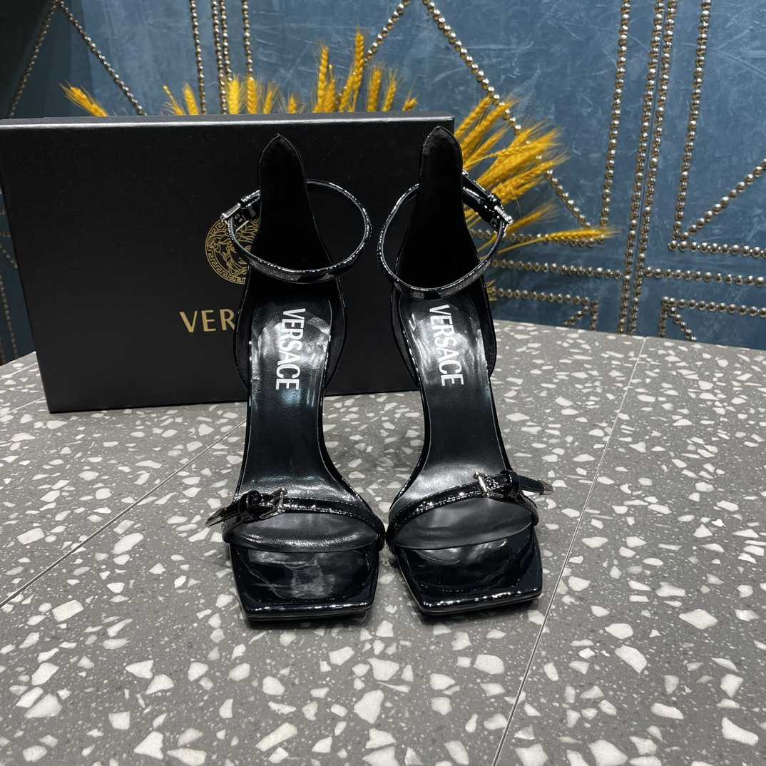 Versace Pin-Point Sandals - DesignerGu