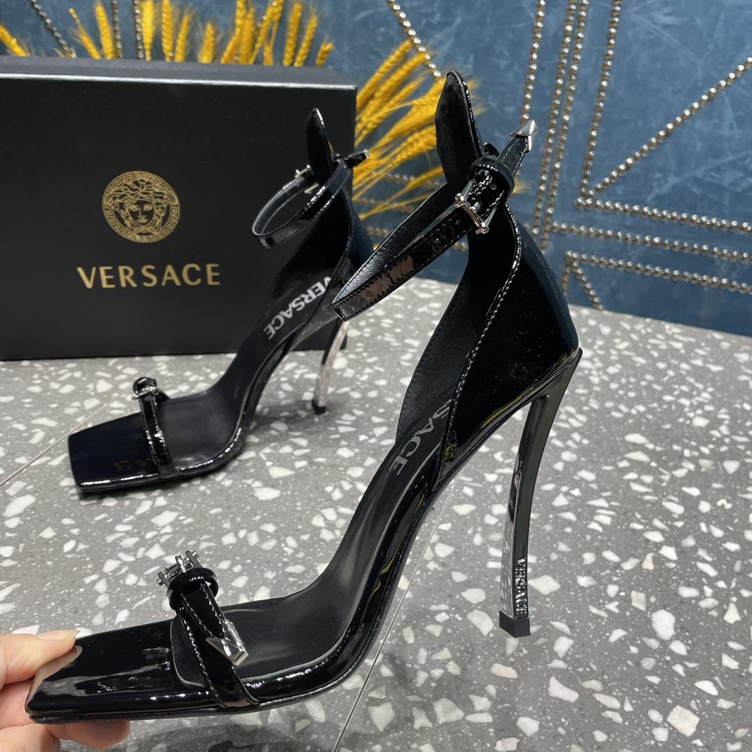 Versace Pin-Point Sandals - DesignerGu