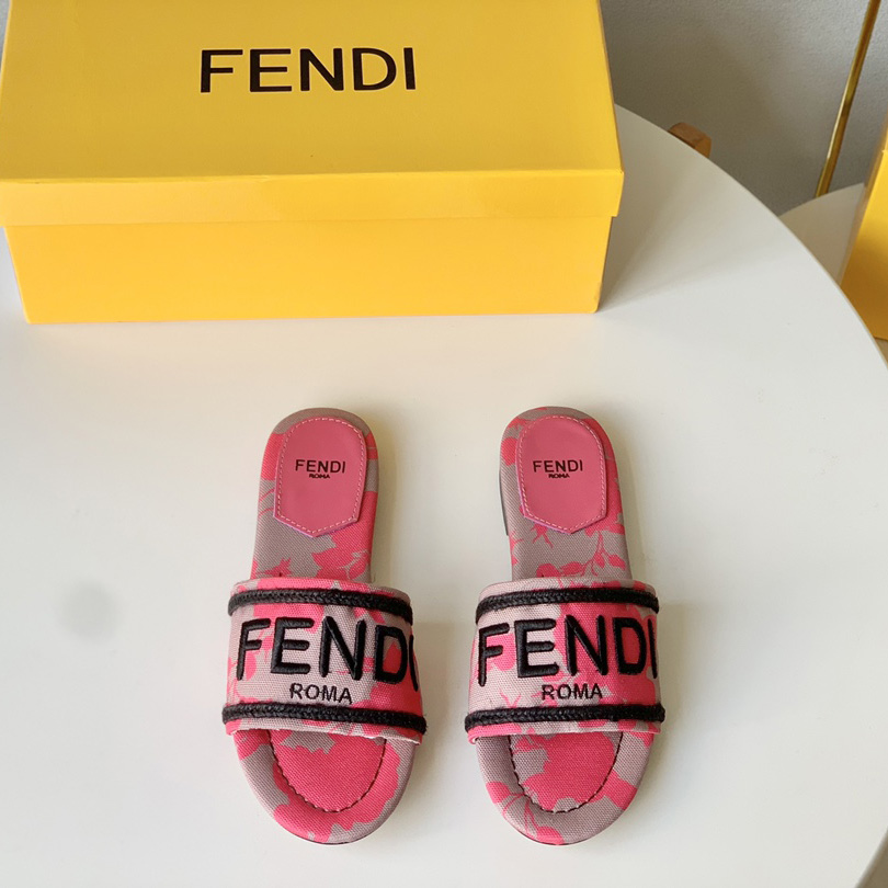 Fendi Signature Pink Canvas Slides - DesignerGu