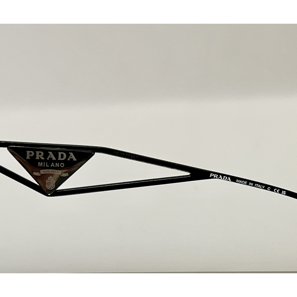 Prada Symbole sunglasses    SPR50zs - DesignerGu