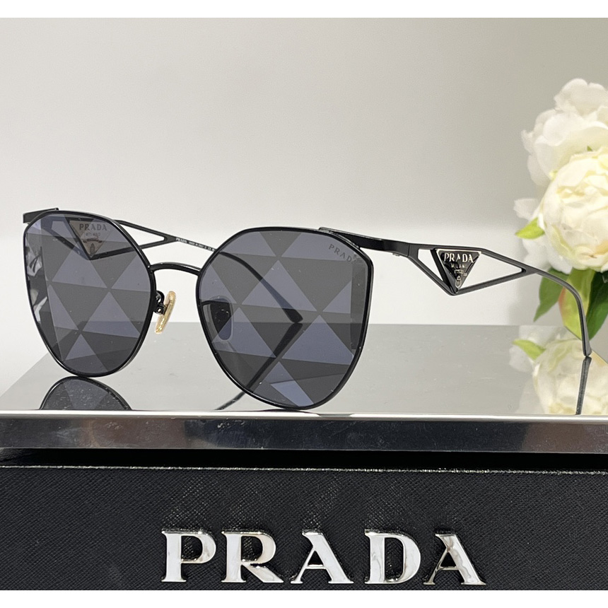 Prada Symbole sunglasses    SPR50zs - DesignerGu