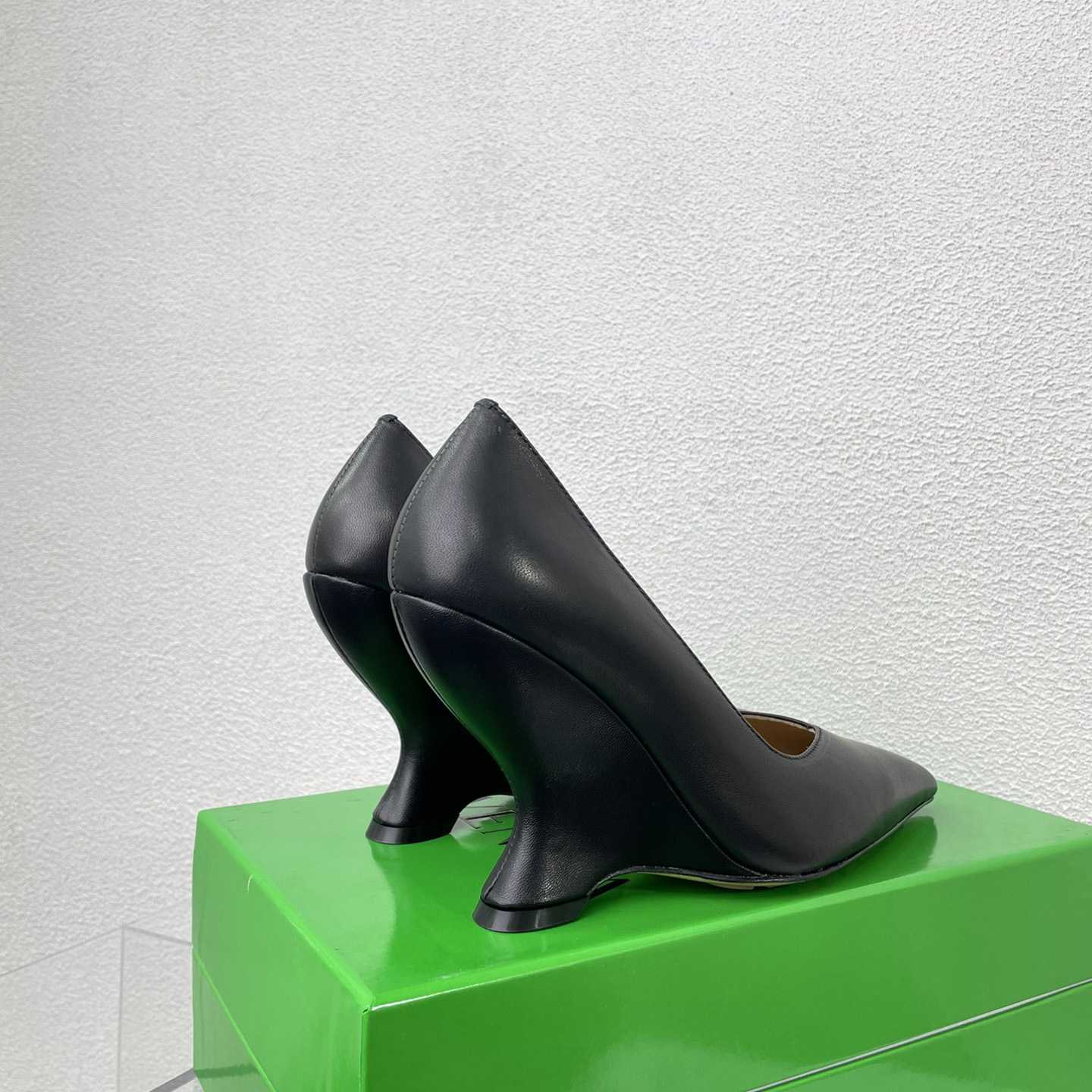 Bottega Veneta Punta Pump - DesignerGu