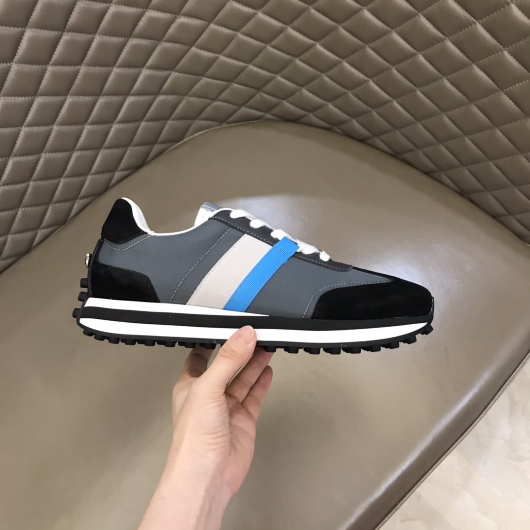 Ferragamo Unisex Sneaker - DesignerGu