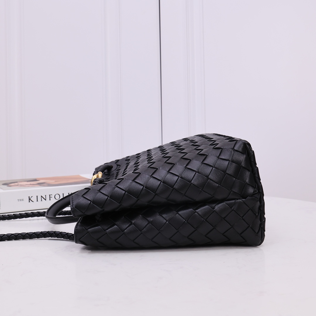 Bottega Veneta Medium Andiamo - DesignerGu