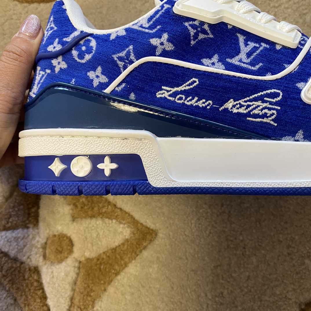 Louis Vuitton LV  Trainer Sneaker       1ABFRQ - DesignerGu