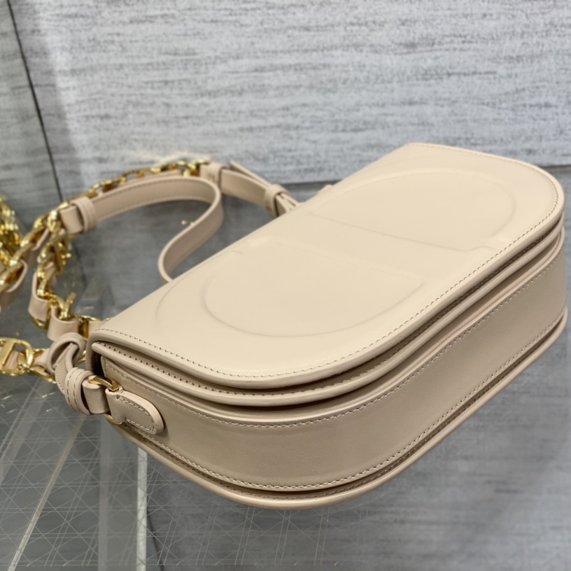 Dior CD Signature Bag With Strap - DesignerGu