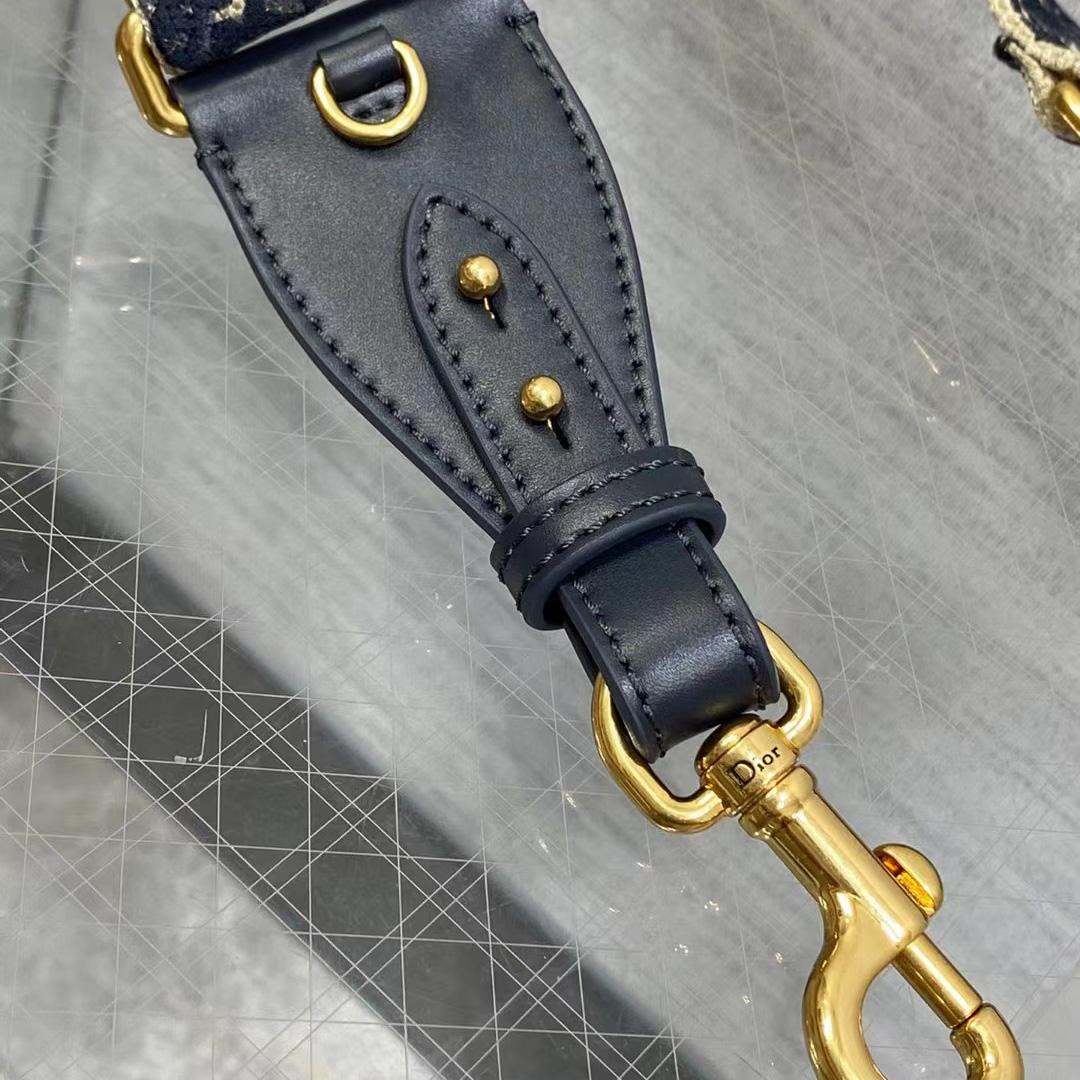 Dior Shoulder Strap With Ring - DesignerGu