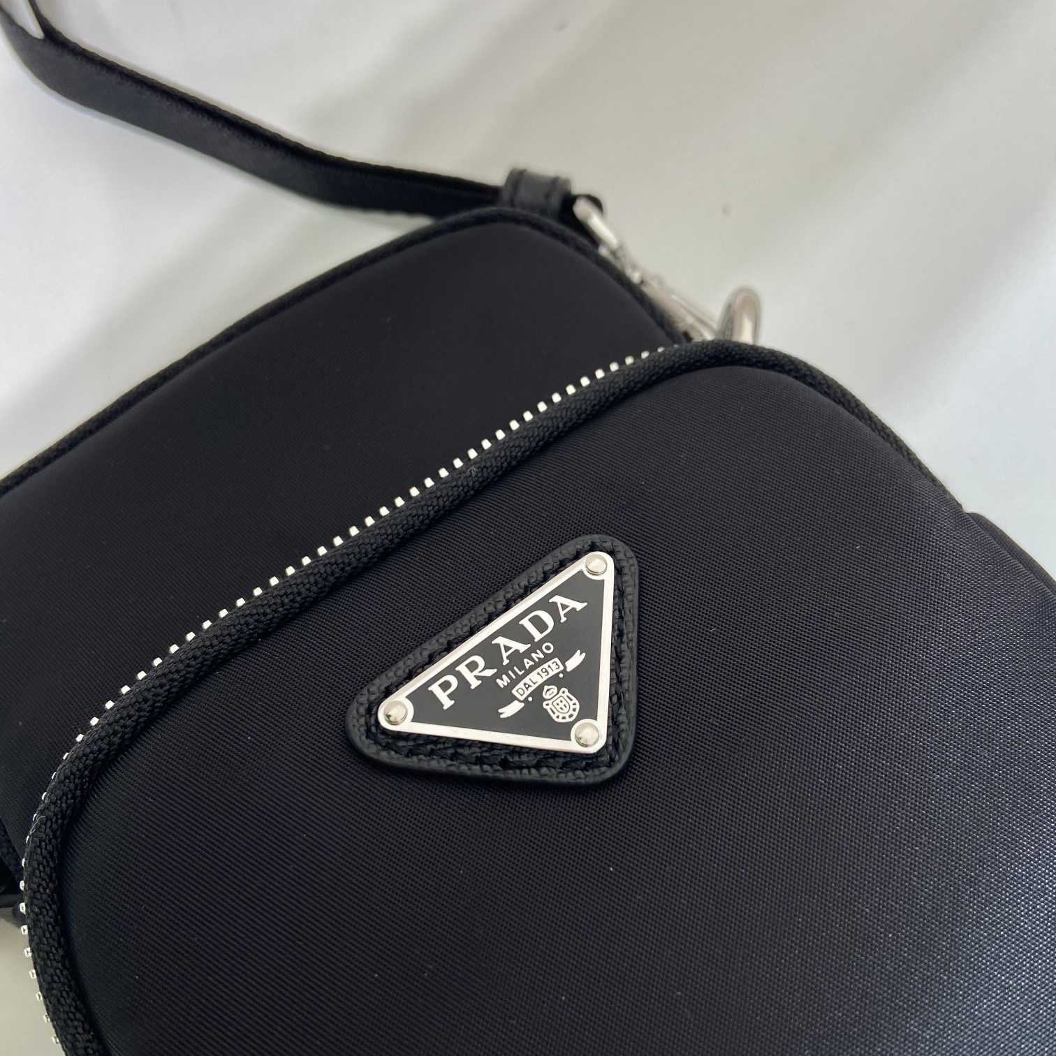 Prada Leather Bag With Shoulder strap - DesignerGu