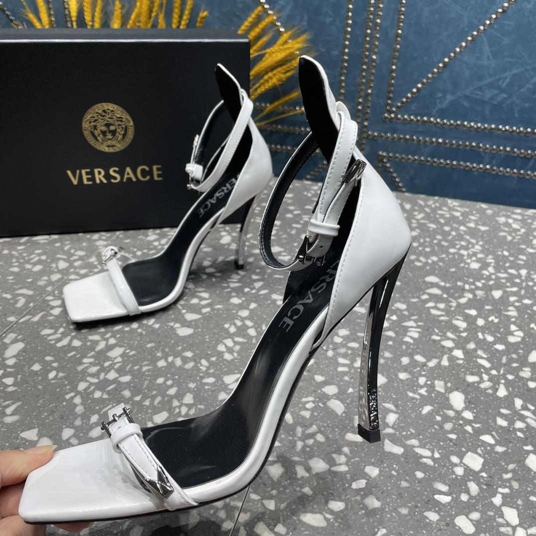 Versace Pin-Point Sandals - DesignerGu