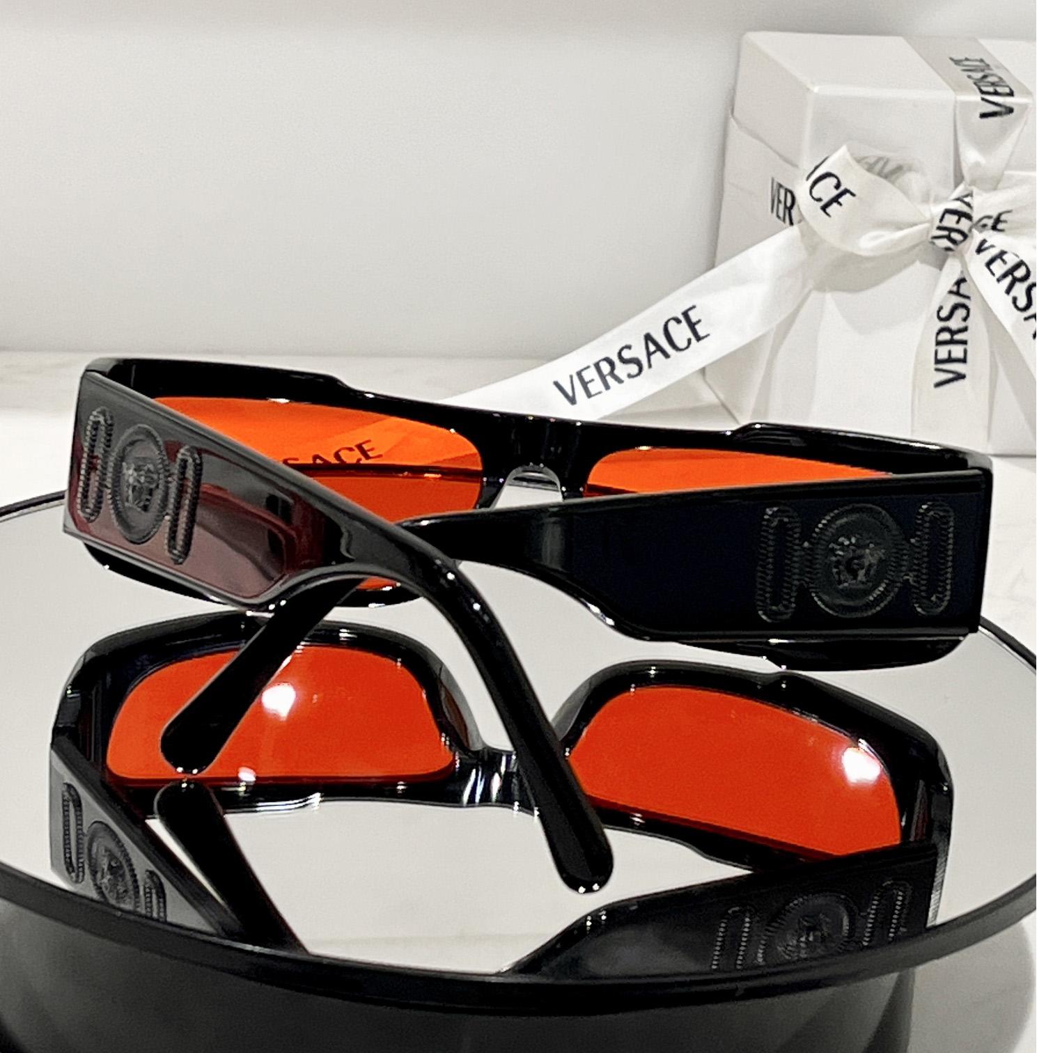 Versace Medusa Biggie Shield Sunglasses   VE4962 - DesignerGu