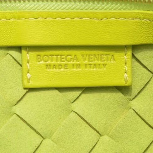 Bottega Veneta Intrecciato Napa Zip Shoulder Bag (25*12*11CM) - DesignerGu