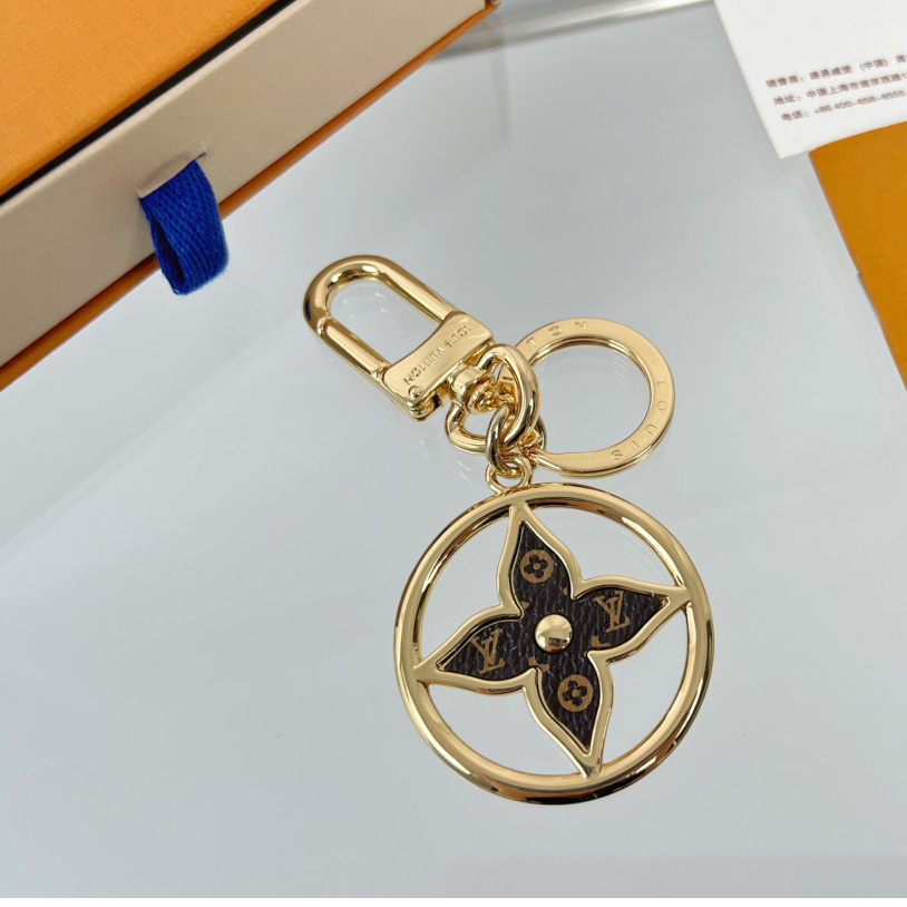 Louis Vuitton Puzzle Flower Monogram Keyring    M01207 - DesignerGu