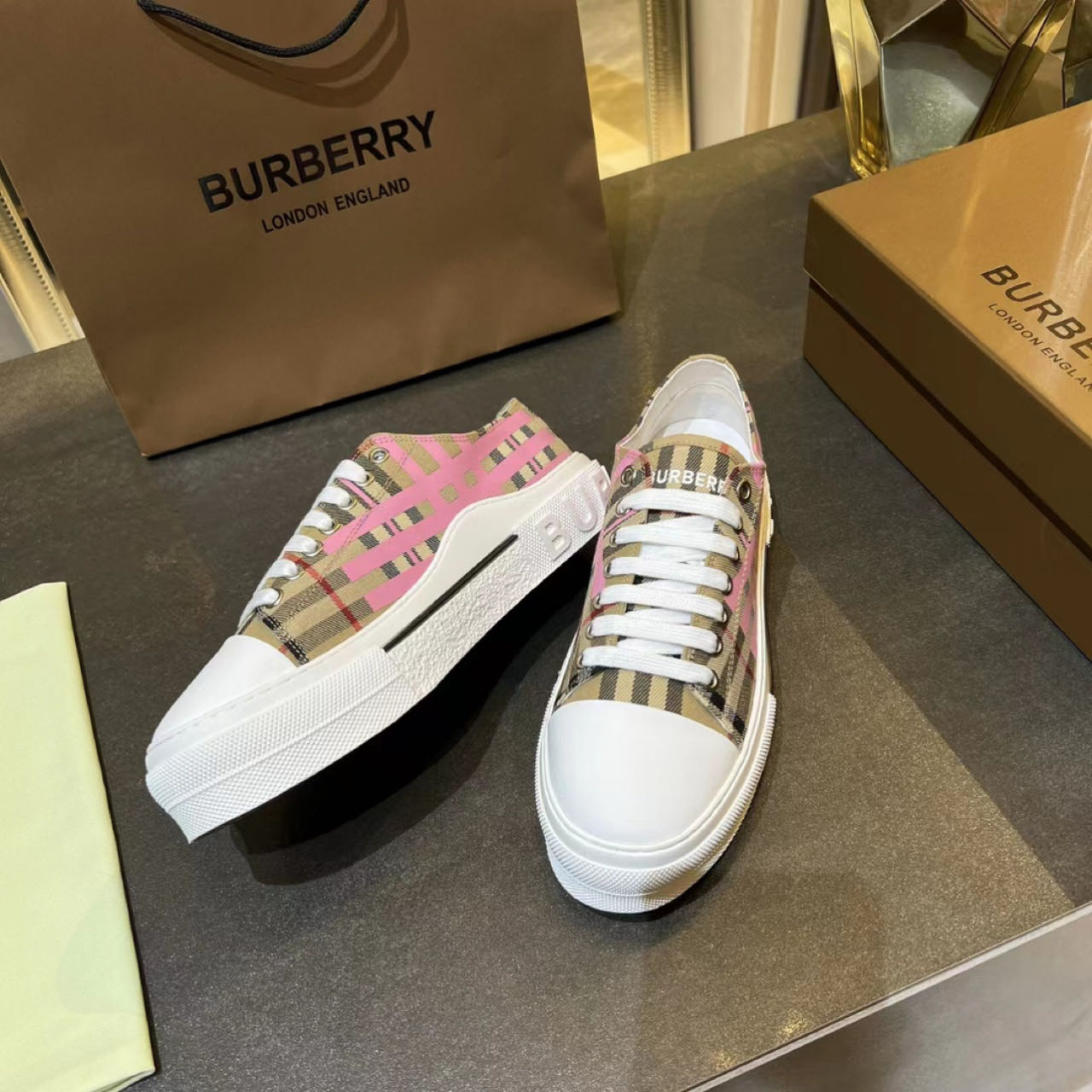 Burberry Check Cotton Sneakers - DesignerGu