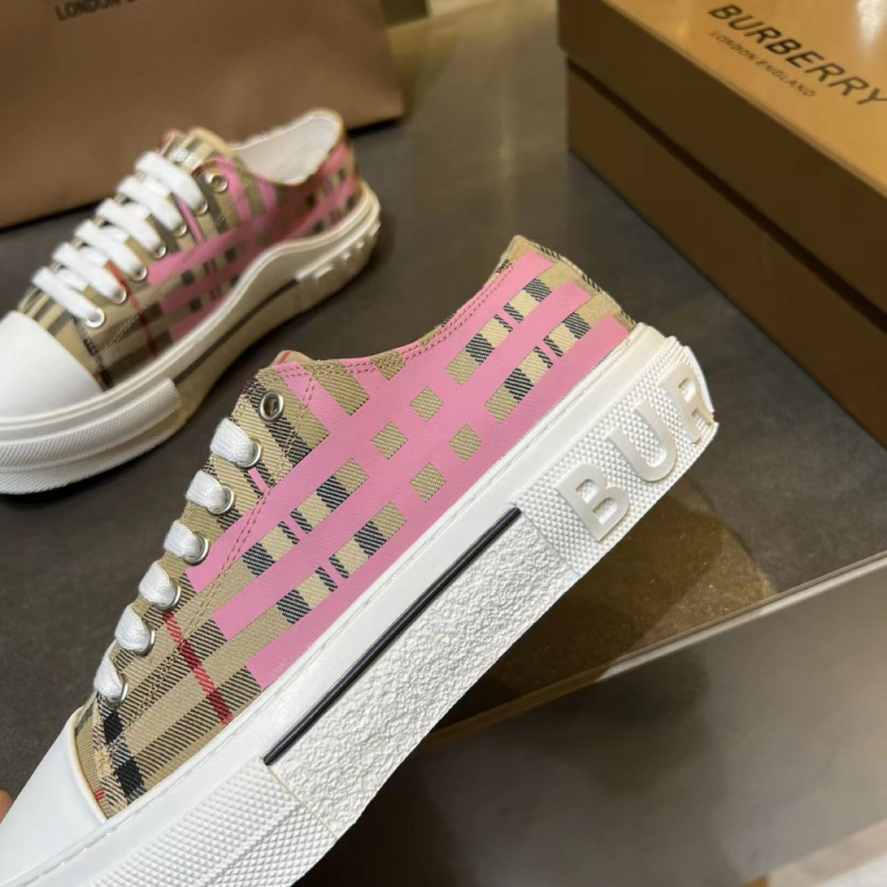 Burberry Check Cotton Sneakers - DesignerGu