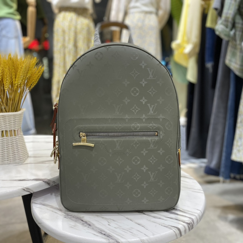 Louis Vuitton Monogram Titanium Backpack Pm Grey (32×43×13cm)  M43882 - DesignerGu