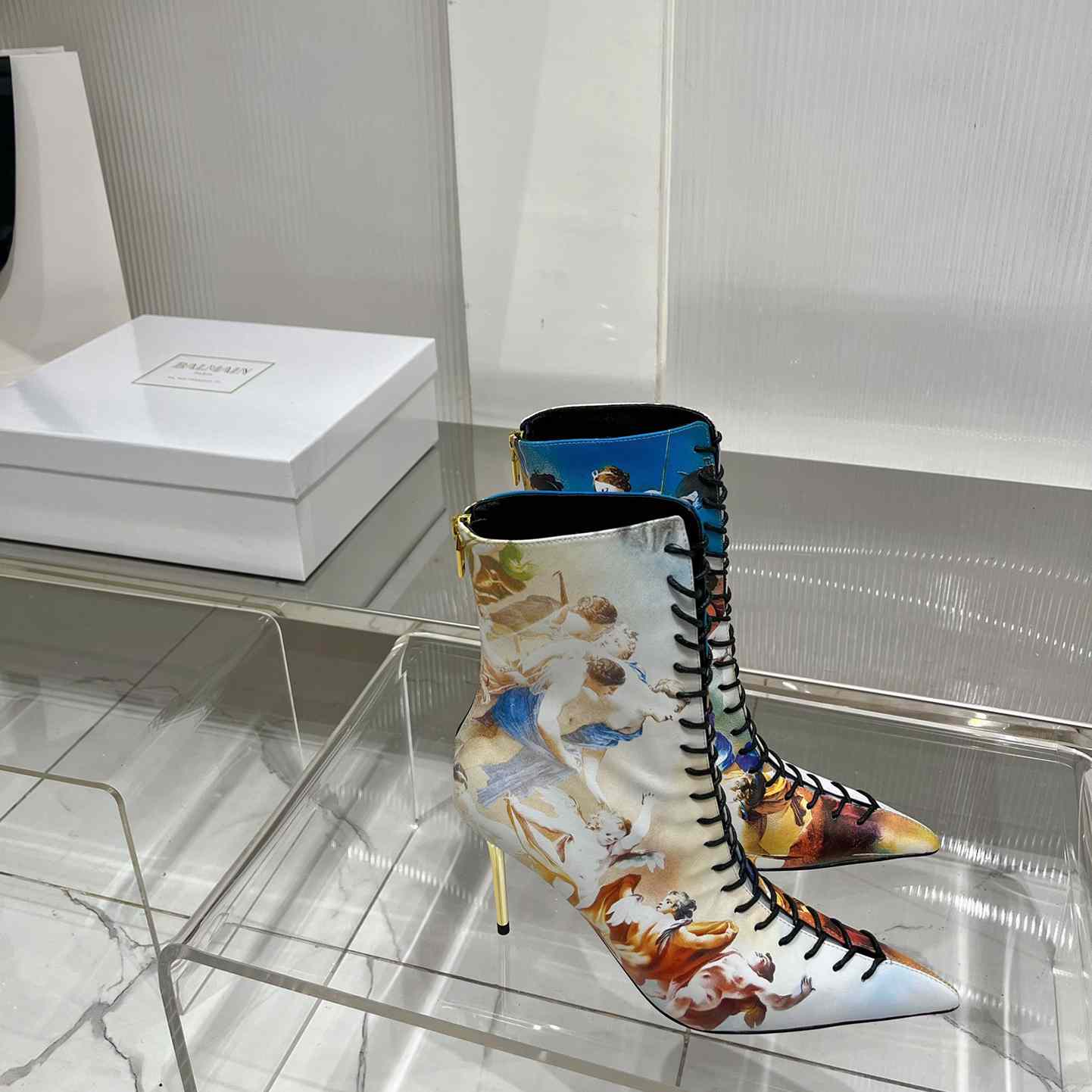 Balmain Uria Ankle Boots In Sky Print Leather - DesignerGu