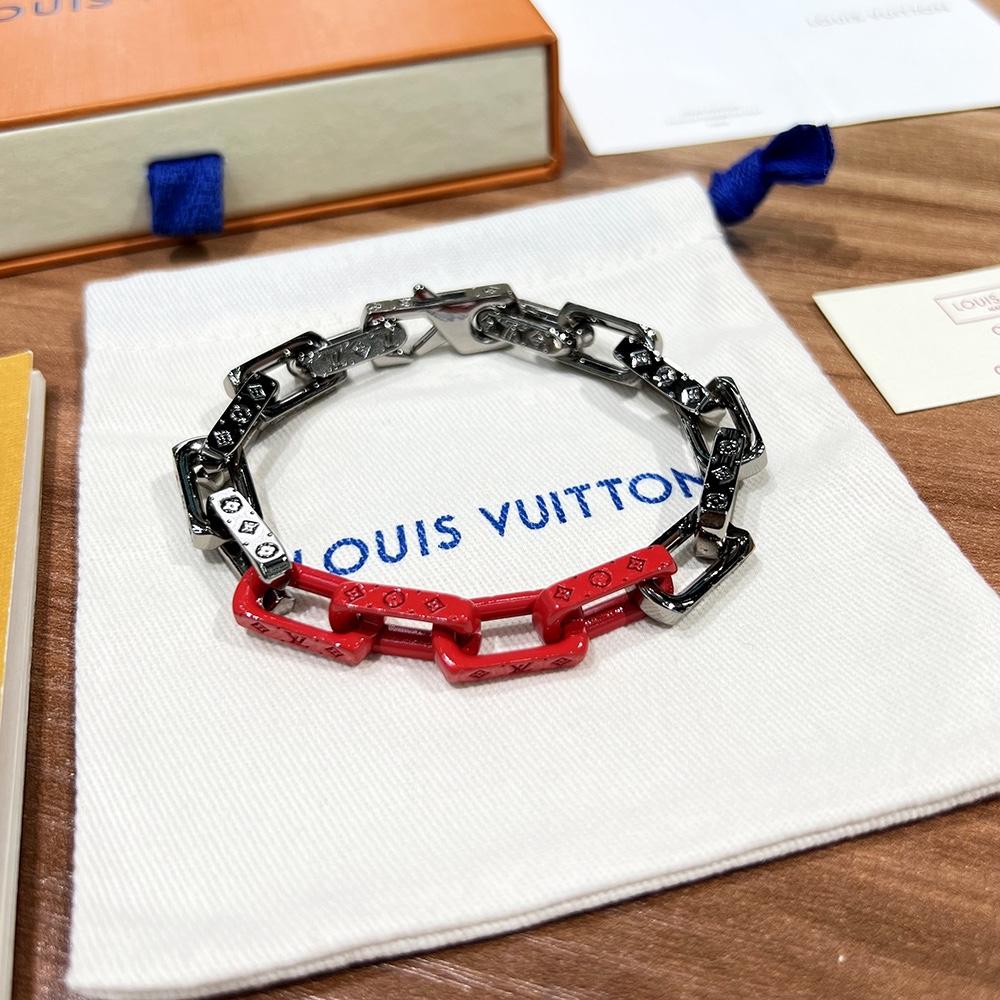 Louis Vuitton Monogram Chain Bracelet    MP3199 - DesignerGu