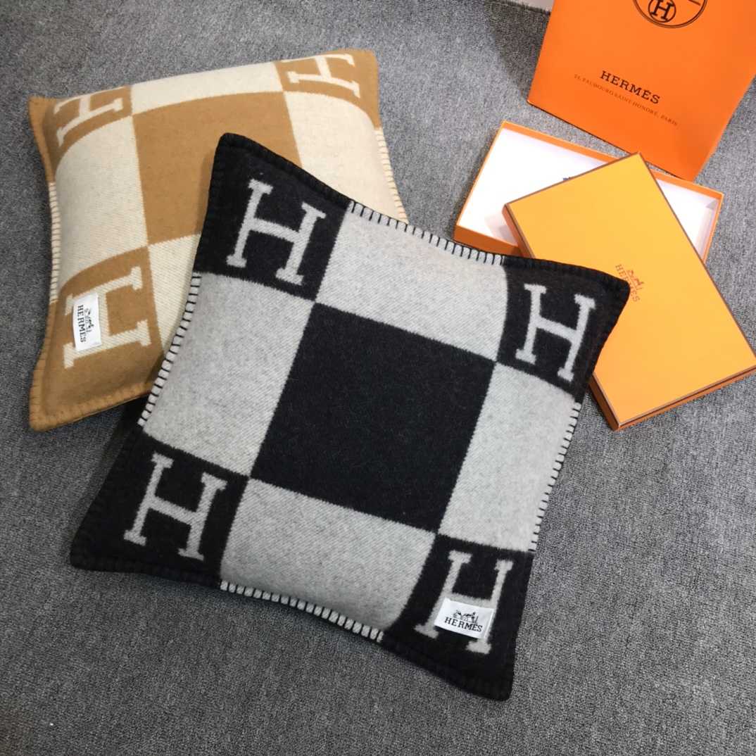 Hermes Avalon Pillow - DesignerGu