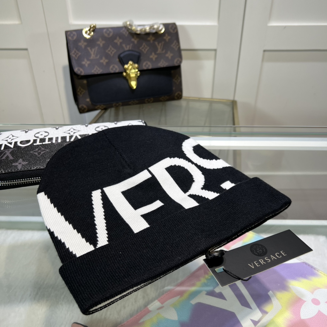 Versace Logo-intarsia Wool Beanie - DesignerGu