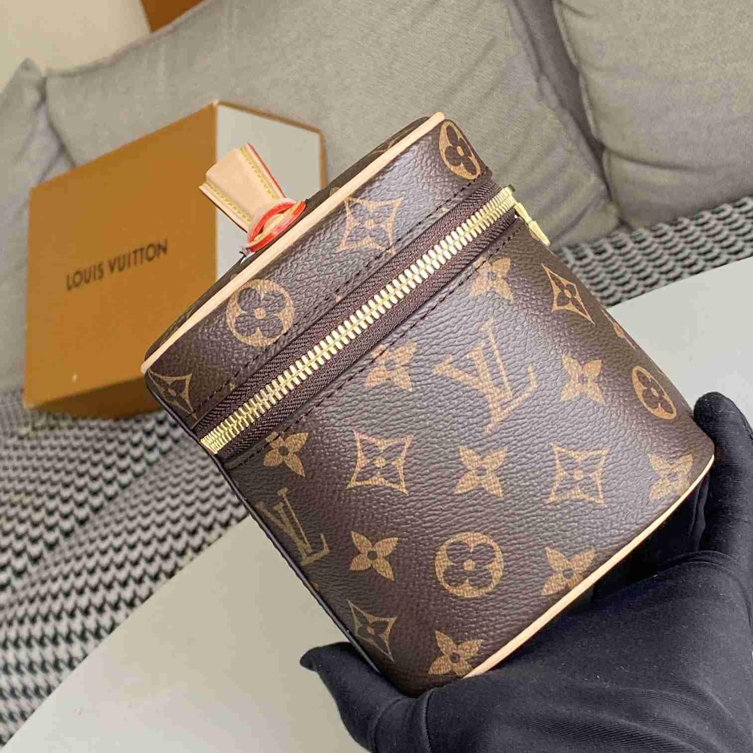 Louis Vuitton Nice Mini Toiletry Pouch  M44495 - DesignerGu