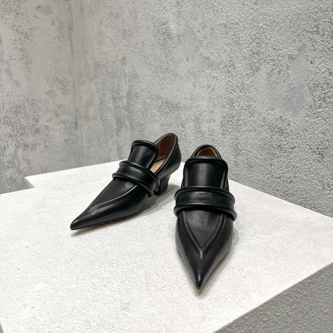 Bottega Veneta Spada Pump - DesignerGu