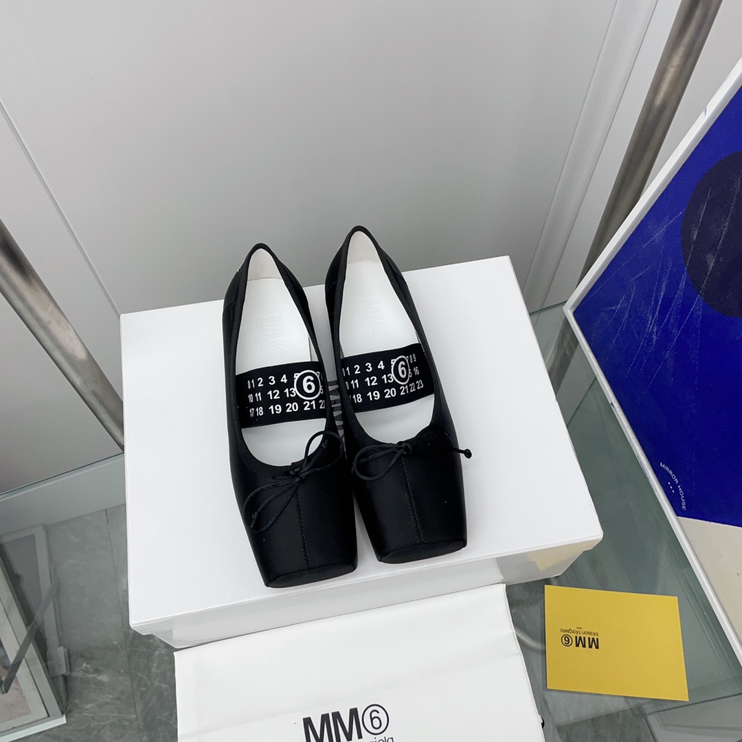 Maison Margiela MM6 Logo-strap Ballet Flats - DesignerGu