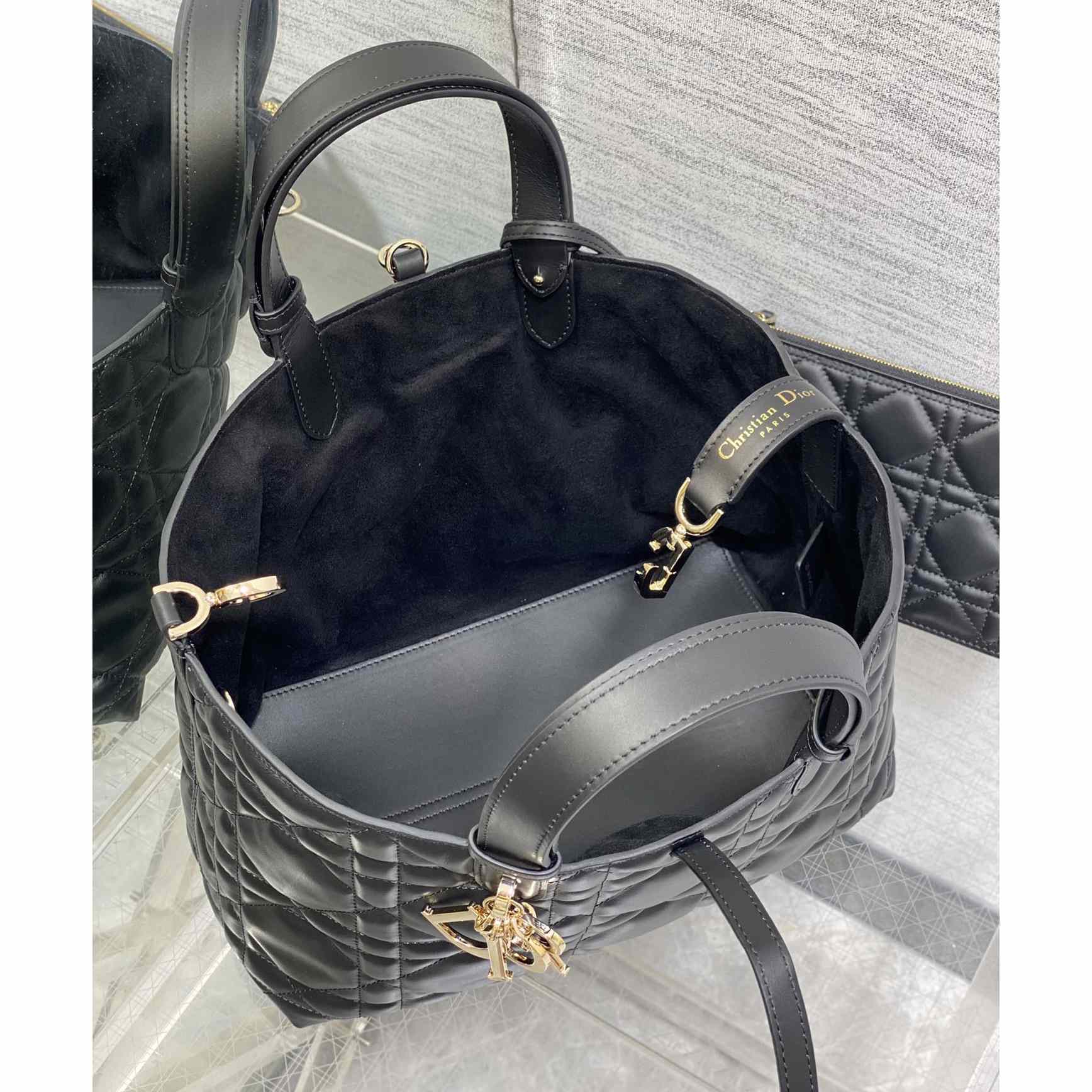 Dior Medium Dior Toujours Bag - DesignerGu